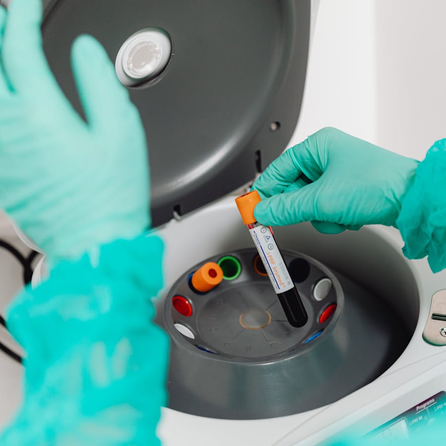 Zentrifuge im Labor für Blutanalyse